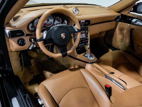 Used 2012 Porsche 911 Carrera S image 9