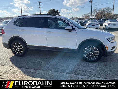 Used 2018 Volkswagen Tiguan SE image 31