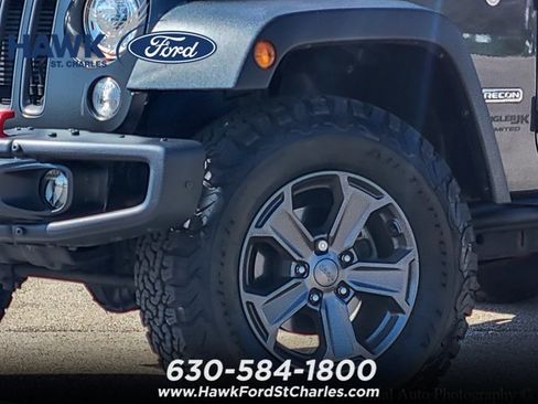 Used 2018 Jeep Wrangler Unlimited Rubicon AWD/4WD image 3