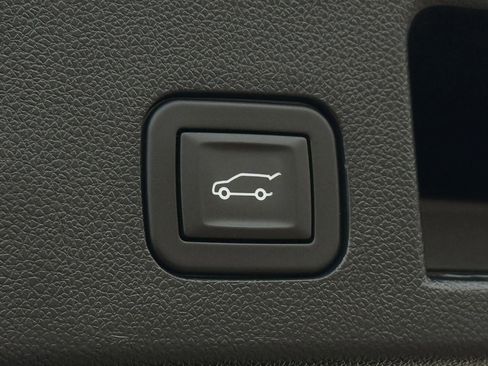 Certified 2026 Chevrolet Equinox ACTIV w/ Convenience Package III image 25