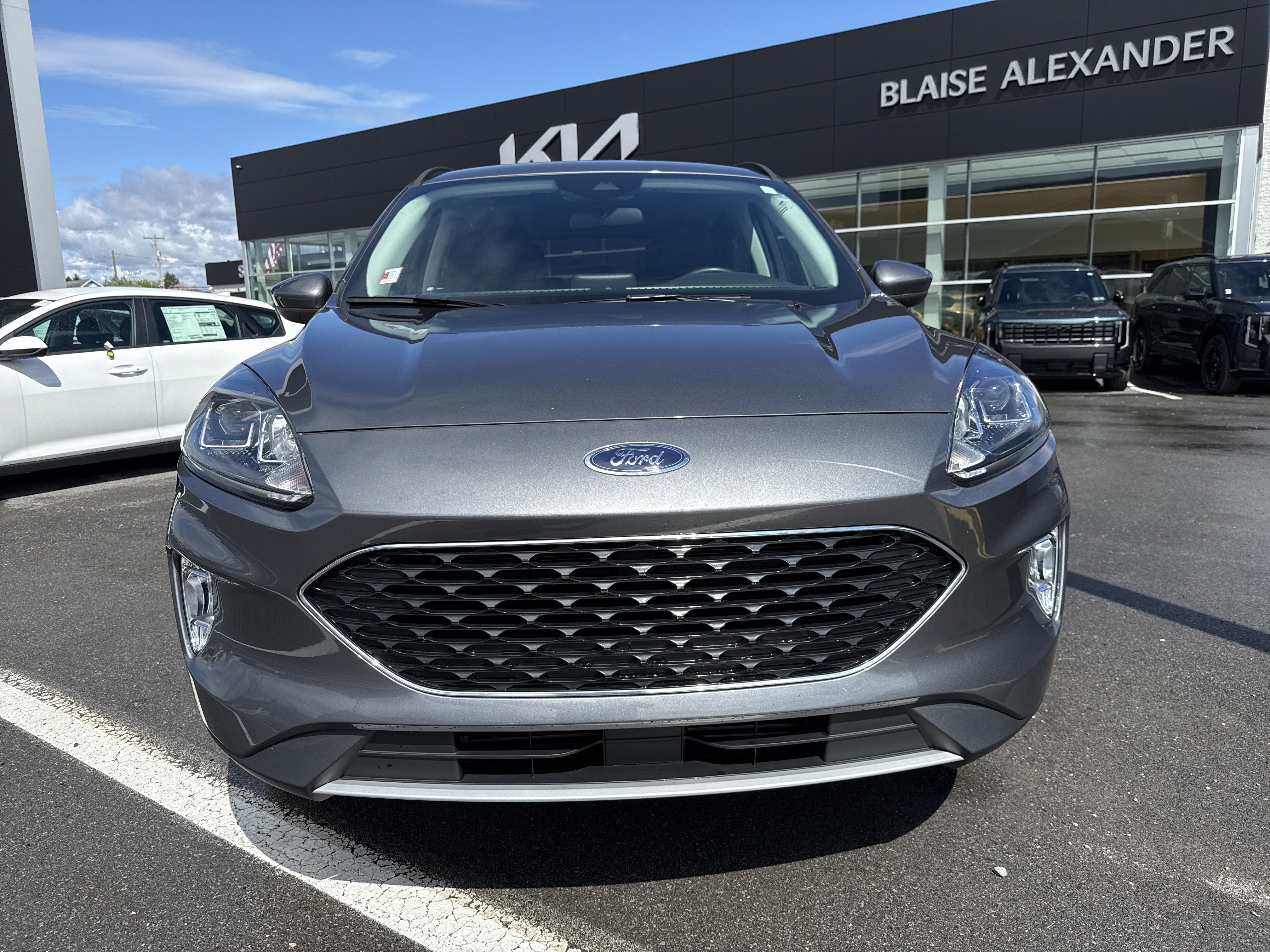 Used 2022 Ford Escape SEL AWD/4WD image 9