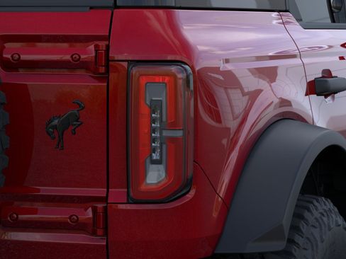New 2025 Ford Bronco Badlands image 23