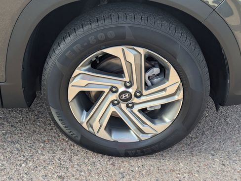 Used 2021 Hyundai Santa Fe SEL w/ Convenience + Premium Package image 9