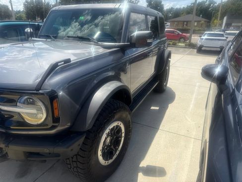 Used 2021 Ford Bronco Outer Banks w/ Sasquatch Package AWD/4WD image 8