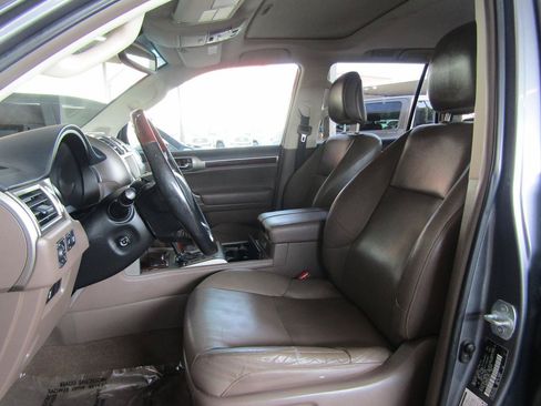 Used 2017 Lexus GX 460 Premium w/ Premium Package AWD/4WD image 9