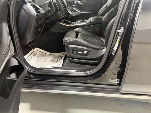 Used 2024 BMW X5 xDrive40i w/ Premium Package AWD/4WD image 2