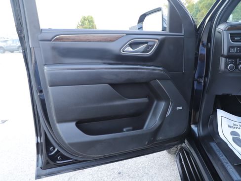 Used 2022 Chevrolet Tahoe Premier w/ Max Trailering Package image 12