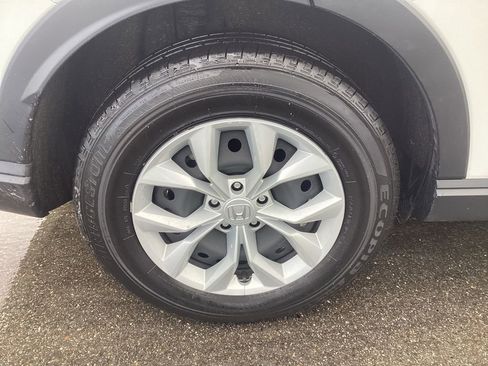 Used 2024 Honda CR-V LX image 7