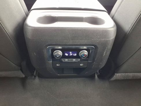 Used 2024 Chevrolet Tahoe LT RWD image 20