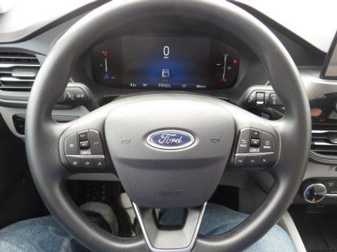 New 2025 Ford Escape Active image 19