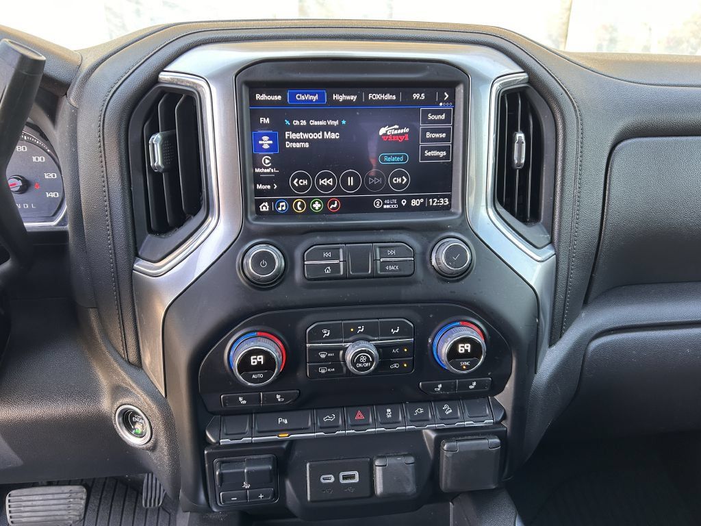 Used 2022 Chevrolet Silverado 1500 LT Trail Boss w/ LT Trail Boss Premium Package AWD/4WD image 7