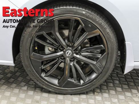 Used 2023 Nissan Altima 2.5 SR w/ SR Premium Package image 31