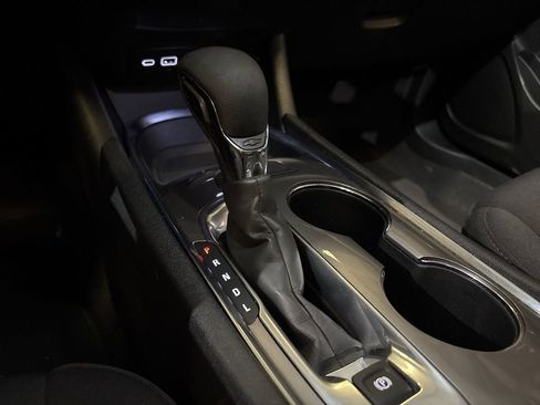 Used 2023 Chevrolet Malibu LT image 32