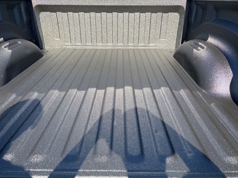 Used 2024 RAM 1500 Laramie RWD image 22