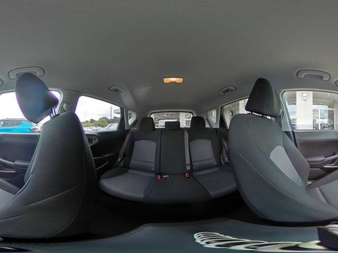 Used 2025 Kia Soul LX w/ LX Technology Package FWD image 40