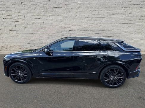 Certified 2026 Cadillac Lyriq V AWD/4WD image 8