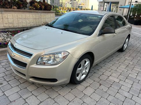 Used 2010 Chevrolet Malibu LS image 4