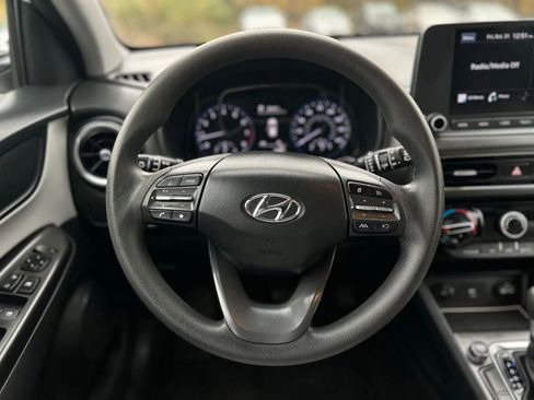 Used 2023 Hyundai Kona SEL image 12