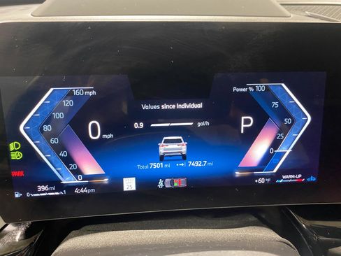 Used 2025 BMW X1 xDrive28i w/ Technology Package image 9