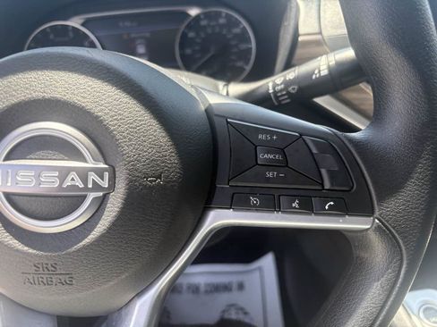 Used 2025 Nissan Altima 2.5 SV FWD image 22