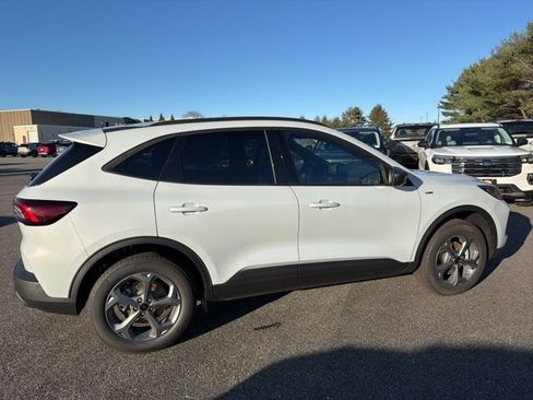 New 2026 Ford Escape ST-Line w/ Cold Weather Package image 3