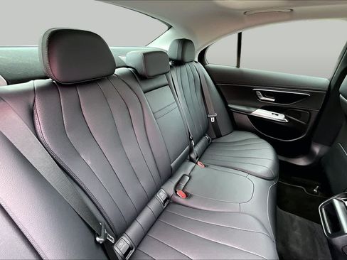 Used 2026 Mercedes-Benz E 450 4MATIC Sedan image 20