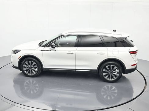 Used 2022 Lincoln Corsair Reserve w/ Elements Package FWD image 35