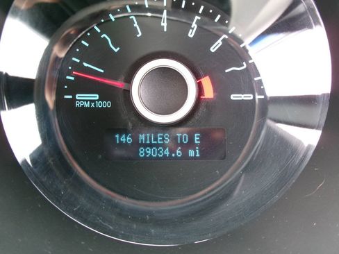 Used 2014 Ford Mustang Coupe RWD image 13