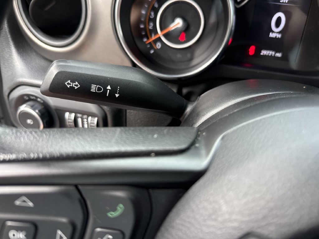 Used 2022 Jeep Wrangler Sport AWD/4WD image 16
