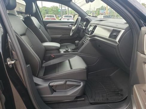 Used 2023 Volkswagen Atlas Cross Sport SE AWD/4WD image 17