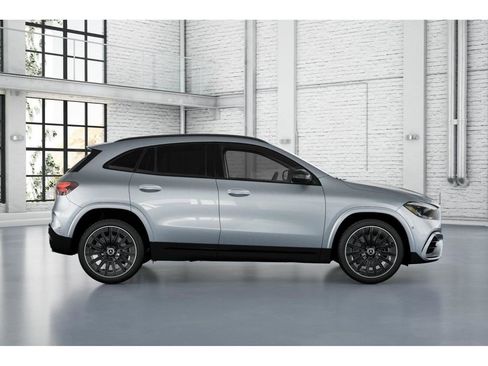 New 2026 Mercedes-Benz GLA 250 4MATIC image 2