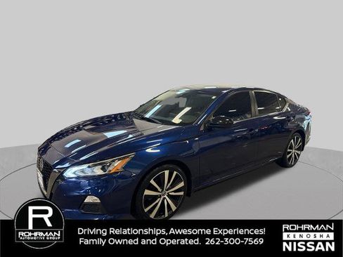 Certified 2020 Nissan Altima 2.5 SR FWD image 1
