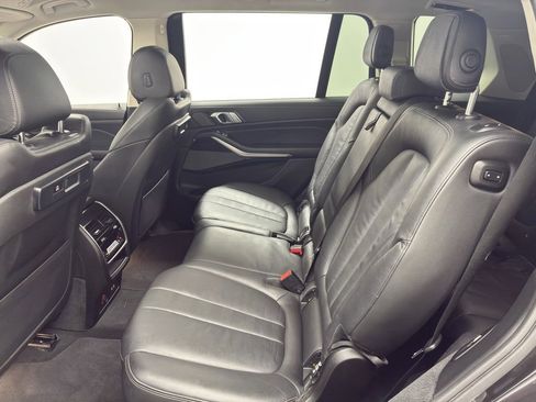 Used 2020 BMW X7 xDrive40i w/ Premium Package image 29
