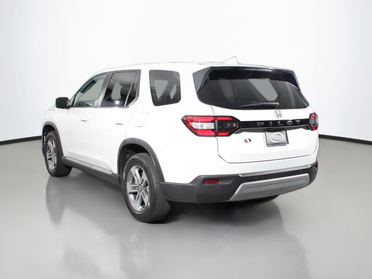 Used 2023 Honda Pilot EX-L image 4
