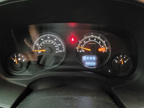 Used 2016 Jeep Patriot Sport w/ Power Value Group AWD/4WD image 23