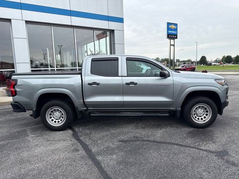 Used 2023 Chevrolet Colorado W/T w/ LPO, Pro Essentials Package RWD image 2