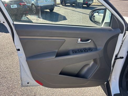 Used 2012 Kia Sportage LX image 15