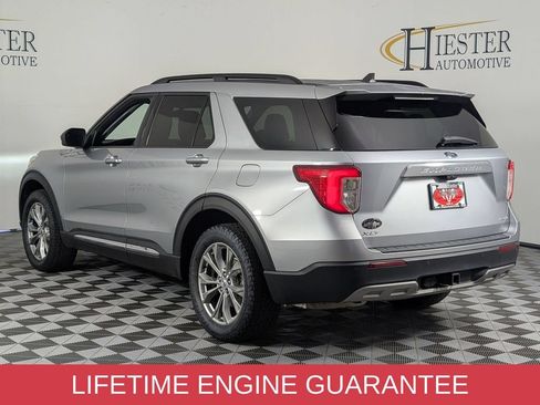 Used 2023 Ford Explorer XLT w/ Equipment Group 202A AWD/4WD image 5