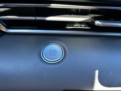 Used 2023 Hyundai Elantra SEL image 19