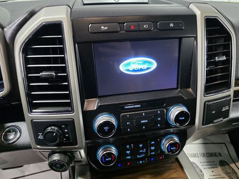 Used 2020 Ford F150 Lariat w/ Equipment Group 502A Luxury AWD/4WD image 12