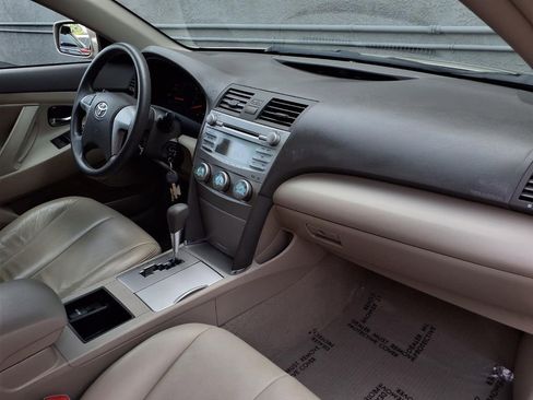 Used 2009 Toyota Camry LE image 22