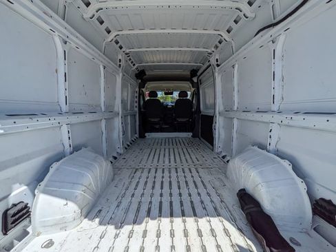 Used 2023 RAM ProMaster 2500 FWD image 11