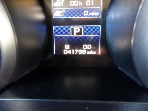 Used 2017 Subaru Legacy 2.5i Premium image 16