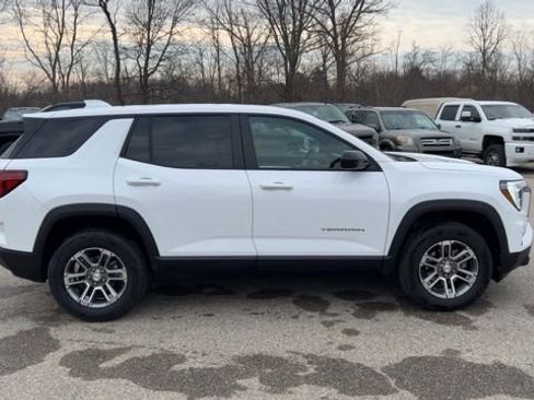 Used 2026 GMC Terrain Elevation image 9