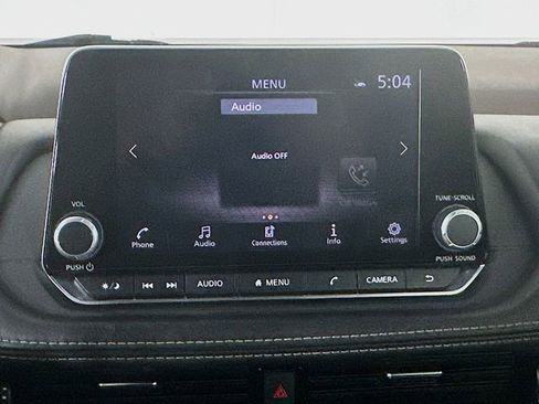Used 2023 Nissan Rogue SV FWD image 15