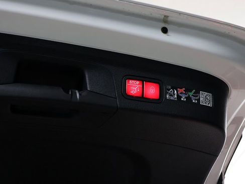 Certified 2026 Mercedes-Benz GLE 450 4MATIC image 32