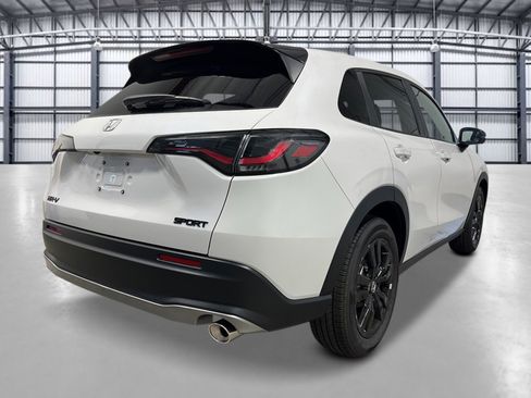 New 2027 Honda HR-V Sport image 5