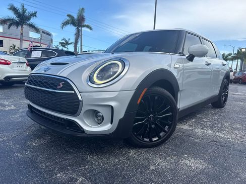 Used 2023 MINI Cooper Clubman S FWD image 1