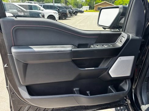 Used 2025 Ford F150 Raptor AWD/4WD image 11