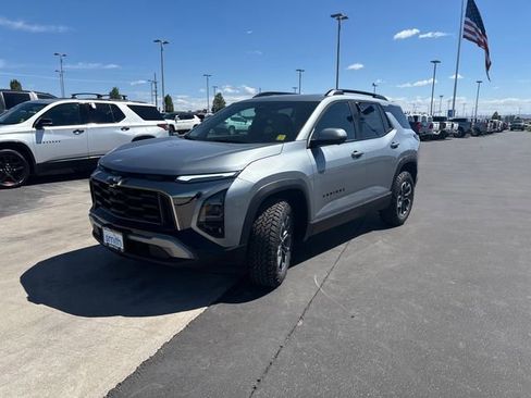 New 2026 Chevrolet Equinox ACTIV w/ Convenience Package III AWD/4WD image 7